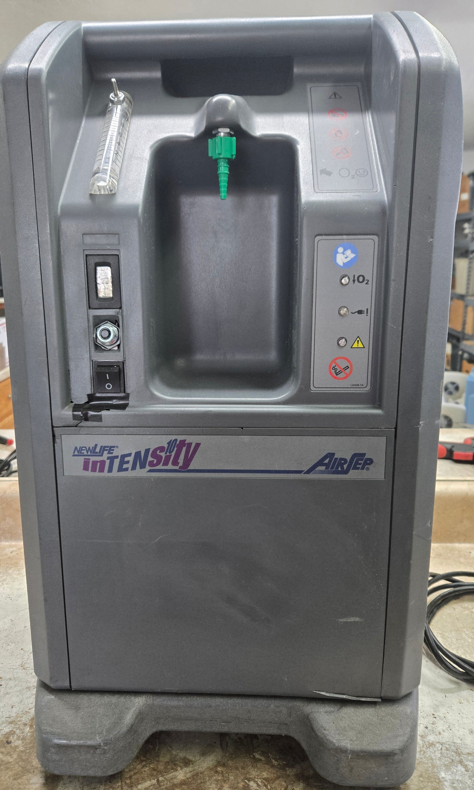 Reconditioned Airsep Intensity 10LPM Oxygen Concentrator *SCRATCH AND DENT #1*